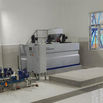 Automatisering van continue chemische vloeistofdoseringssystemen voor de productie van polymeren 1000 L/uur