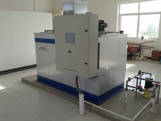 Automatisering van continue chemische vloeistofdoseringssystemen voor de productie van polymeren 1000 L/uur